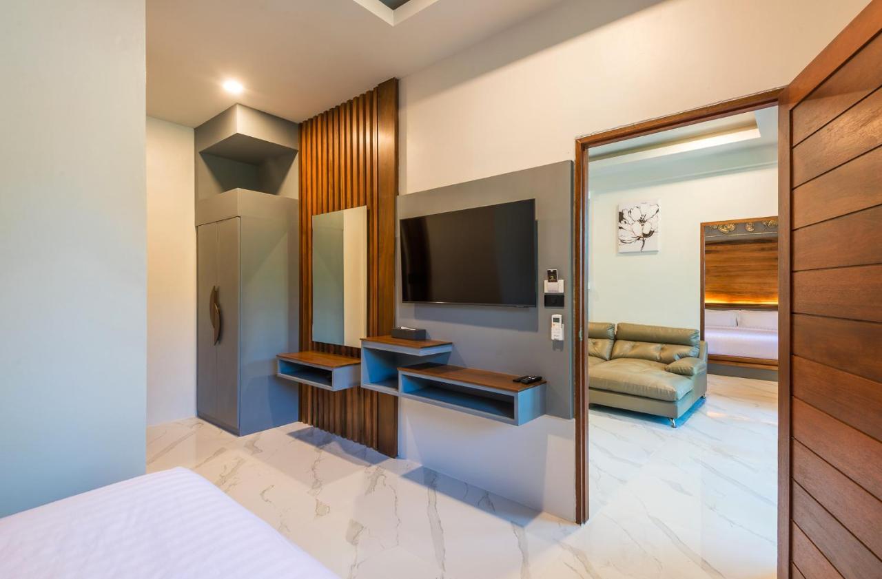 Hotel Loy Klong Muang Beach